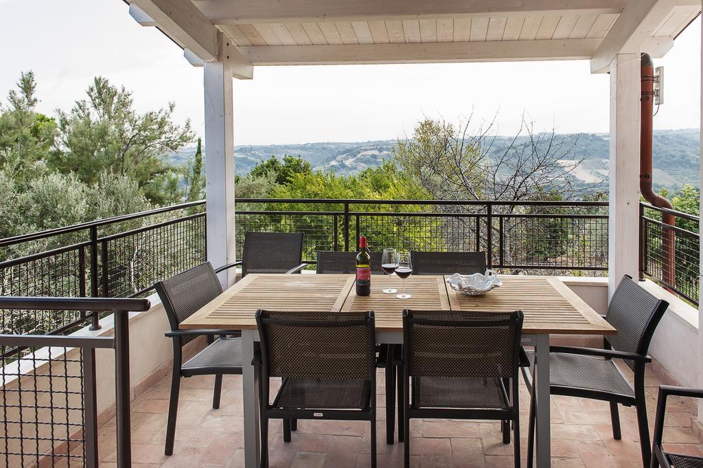 Villa Marchetti كوبرا ماريتيما المظهر الخارجي الصورة