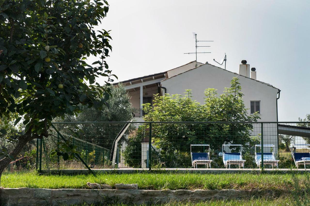 Villa Marchetti كوبرا ماريتيما المظهر الخارجي الصورة